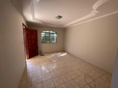 Casa com 3 Quartos à venda, 80m² no São Carlos, Anápolis