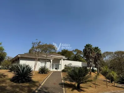 Casa de Condomínio com 4 Quartos à venda, 450m² no Residencial Aldeia do Vale, Goiânia