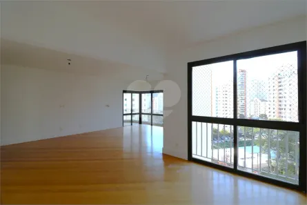 Apartamento com 3 Quartos à venda, 187m² no Moema, São Paulo