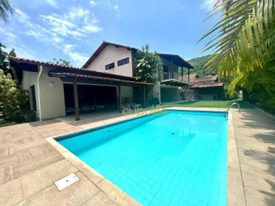 Casa de Condomínio com 4 Quartos à venda, 450m² no Piratininga, Niterói