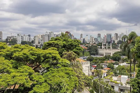 Casa com 4 Quartos à venda, 470m² no Pacaembu, São Paulo