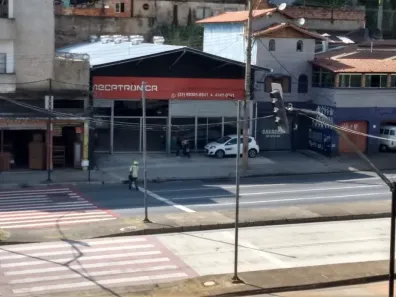 Galpão/Depósito/Armazém para alugar, 375m² no Cachoeirinha, Belo Horizonte