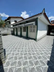 Casa com 4 Quartos à venda, 180m² no Montese, Fortaleza