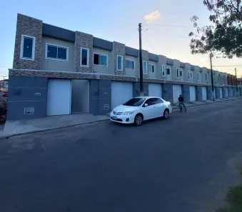 Casa com 2 Quartos para alugar, 70m² no Planalto Ayrton Senna, Fortaleza