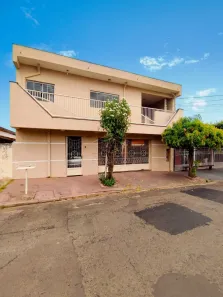 Casa com 4 Quartos para alugar, 258m² no Parque Jardim Europa, Bauru