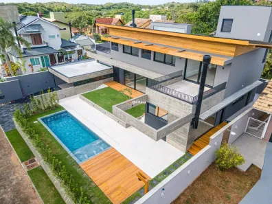 Casa de Condomínio com 4 Quartos à venda, 377m² no Lagoa da Conceição, Florianópolis