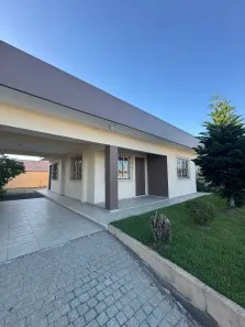 Casa com 3 Quartos para alugar, 90m² no Lídia Duarte, Camboriú