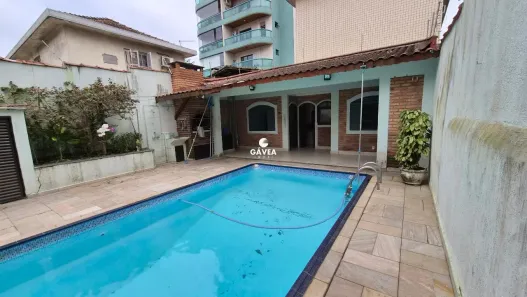 Sobrado com 4 Quartos à venda, 380m² no Embaré, Santos