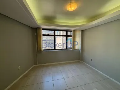Sala Comercial para venda ou aluguel, 30m² no Centro Histórico, Porto Alegre