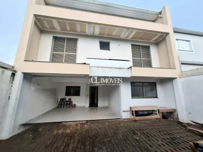 Sobrado com 4 Quartos à venda, 204m² no Jardim Burle Marx, Londrina