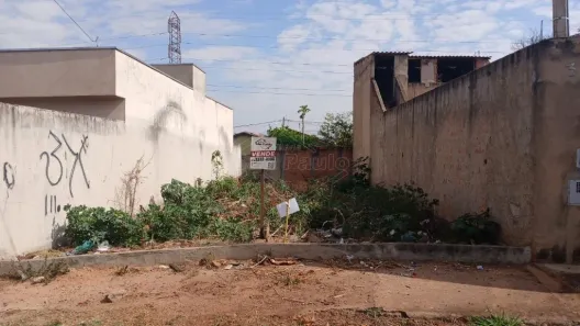 Lote/Terreno à venda, 132m² no Parque São Paulo (Vila Xavier), Araraquara