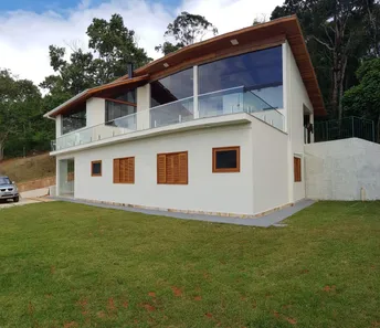 Sobrado com 3 Quartos à venda, 275m² no Fazenda Velha, Santo Antônio do Pinhal