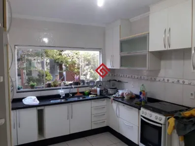 Sobrado com 3 Quartos à venda, 255m² no Vila Lucinda, Santo André