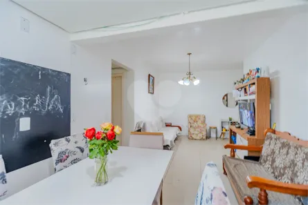 Apartamento com 2 Quartos à venda, 66m² no Teresópolis, Porto Alegre