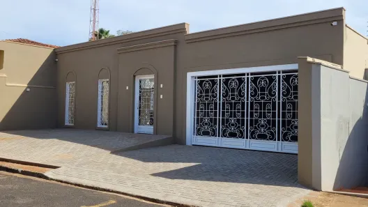 Imóvel Comercial com 10 Quartos para alugar, 300m² no Vila São José, São José do Rio Preto