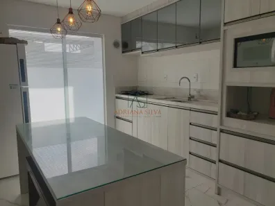 Sobrado com 2 Quartos à venda, 80m² no Vila Nova, Joinville