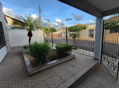Casa com 3 Quartos à venda, 270m² no Centro, Araraquara