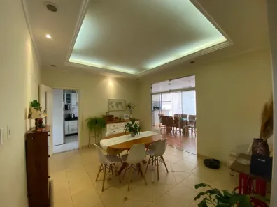 Casa com 4 Quartos à venda, 235m² no Anápolis City, Anápolis