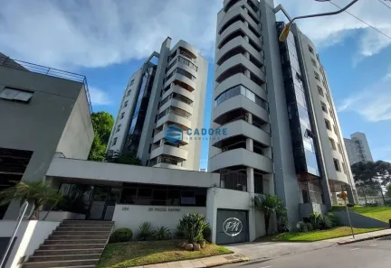 Apartamento com 3 Quartos para alugar, 190m² no Floresta, Caxias do Sul