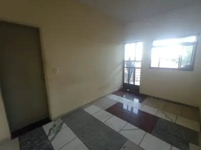 Casa com 2 Quartos para alugar, 65m² no Jardim Filadélfia, Belo Horizonte