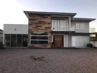 Casa com 3 Quartos à venda, 200m² no Pachecos, Palhoça