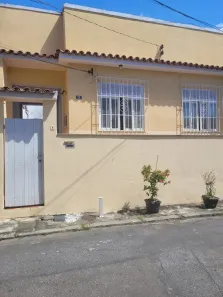 Casa com 2 Quartos para alugar, 60m² no Taquara, Rio de Janeiro