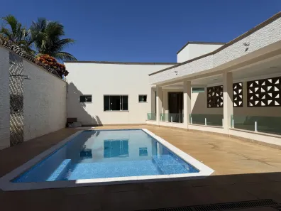 Casa com 3 Quartos à venda, 232m² no Plano Diretor Sul, Palmas