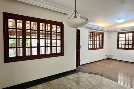 Casa com 3 Quartos à venda, 450m² no Fernão Dias, Belo Horizonte