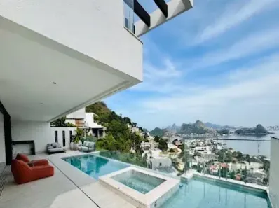 Casa com 4 Quartos à venda, 750m² no Charitas, Niterói