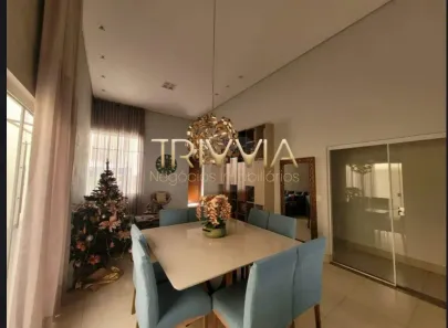 Casa com 4 Quartos à venda, 301m² no Planalto, Uberlândia