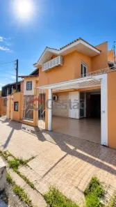 Sobrado com 4 Quartos para alugar, 200m² no Harmonia, Canoas