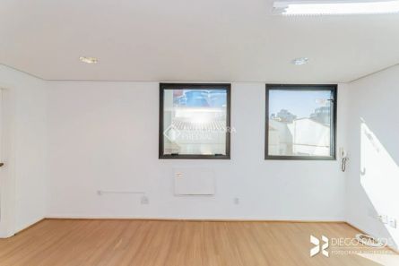 Sala Comercial à venda, 25m² no Rio Branco, Porto Alegre