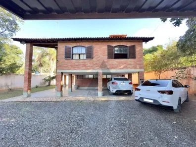 Fazenda/Sítio com 4 Quartos à venda, 1200m² no Vila Nova Itapetininga, Itapetininga
