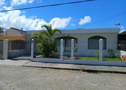 Casa com 3 Quartos à venda, 140m² no Trindade, Florianópolis