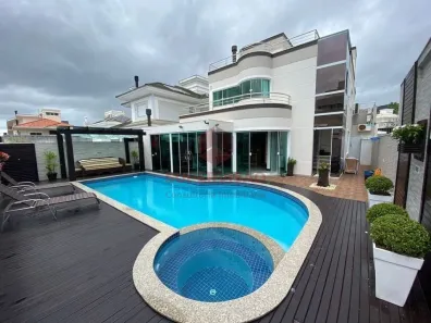 Casa com 3 Quartos à venda, 360m² no Pedra Branca, Palhoça