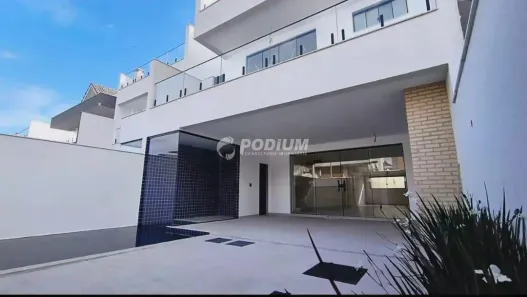 Casa de Condomínio com 4 Quartos para venda ou aluguel, 311m² no Recreio dos Bandeirantes, Rio de Janeiro