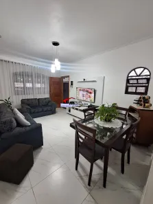 Casa com 2 Quartos à venda, 170m² no Vila Voturua, São Vicente