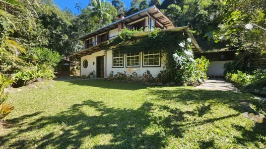 Casa com 8 Quartos à venda, 1700m² no Albuquerque, Teresópolis