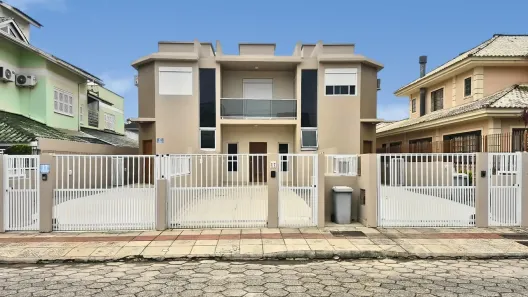 Casa com 3 Quartos para alugar, 125m² no Barra da Lagoa, Florianópolis