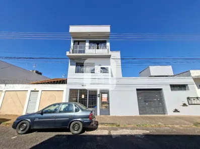 Sobrado com 1 Quarto para alugar, 53m² no Bom Jesus, Uberlândia
