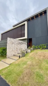 Casa de Condomínio com 4 Quartos à venda, 400m² no Fazenda Vau das Pombas, Goiânia