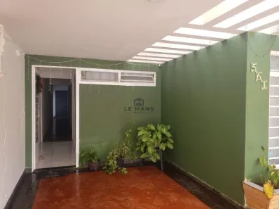 Casa com 4 Quartos à venda, 240m² no Centro, Piracicaba