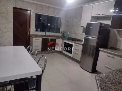 Sobrado com 3 Quartos à venda, 120m² no Vila Carmosina, São Paulo