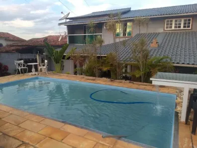 Casa com 4 Quartos à venda, 200m² no Coqueiral, Araruama