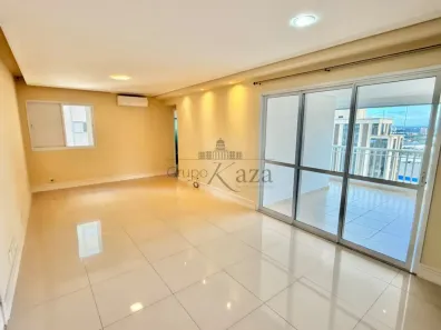 Apartamento com 2 Quartos para alugar, 90m² no Condomínio Royal Park, São José dos Campos