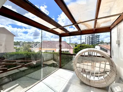Casa com 2 Quartos à venda, 275m² no Três Figueiras, Porto Alegre