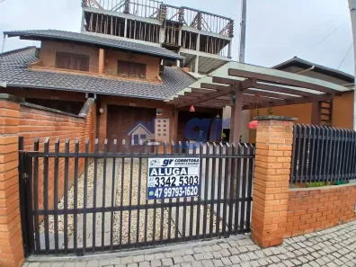 Casa com 3 Quartos para alugar, 100m² no Gravatá, Navegantes