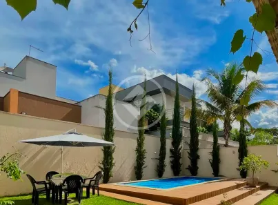 Casa de Condomínio com 3 Quartos à venda, 257m² no Jardins Valência, Goiânia