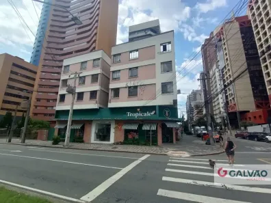 Sala Comercial para alugar, 74m² no Centro, Curitiba
