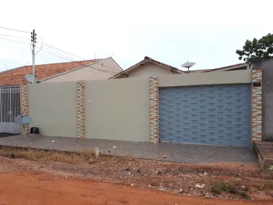 Casa com 3 Quartos à venda, 234m² no Jardim Gramado, Cuiabá